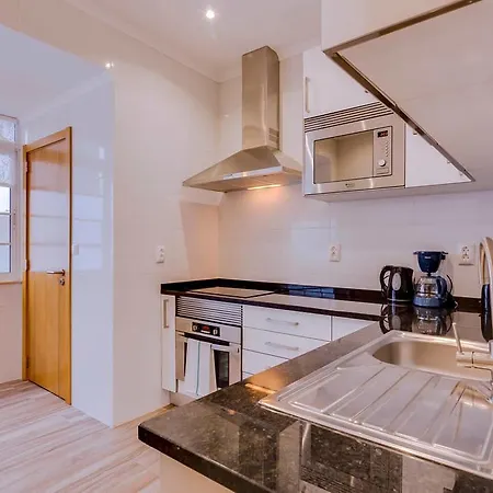 Apartamento Stylish 2 Bedrooms In The Heart Of *